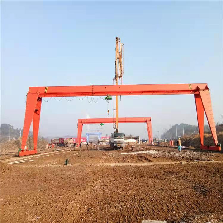 全包廂單梁葫蘆門式起重機的主梁不平整是什么原因造成的？怎么樣可以解決這個問題?